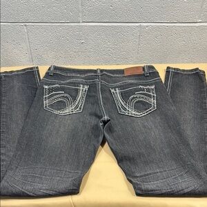 Stylish black Jeans for Women by Maurice’s​​​​​